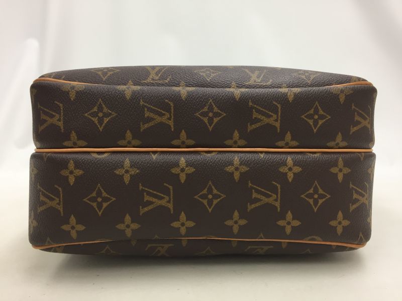 Auth Louis Vuitton Monogram Reporter Shoulder Bag Camera Bag