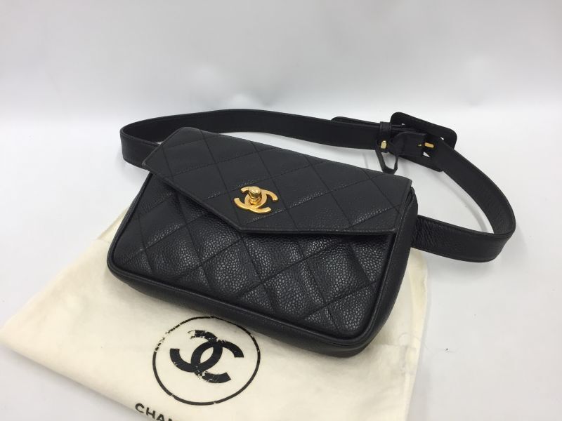 Auth Chanel Caviar Skin Black Waist Pouch bag 32/80  1K170030n